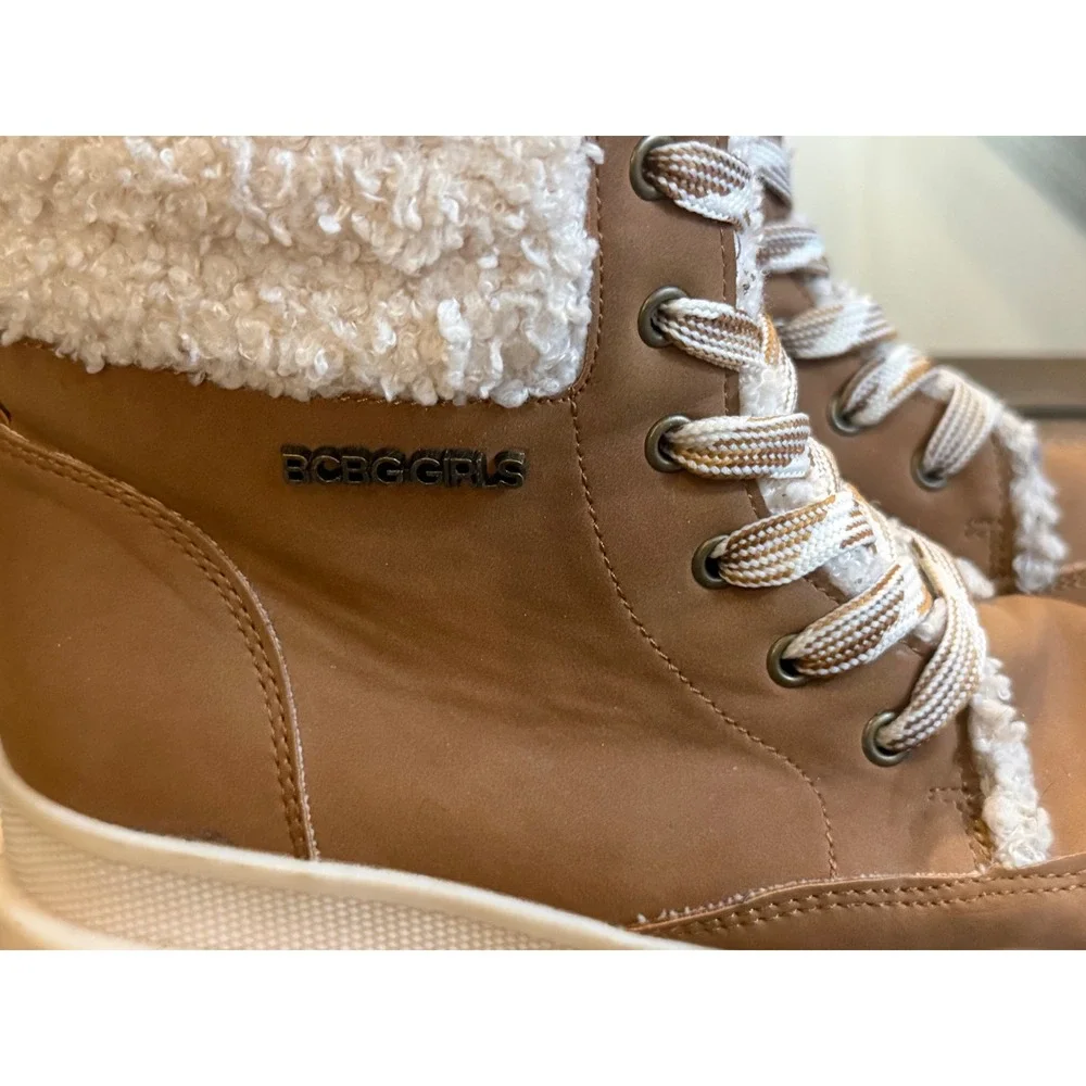 BCBG Girls Elena Tan Sherpa Lace Up Combat Boots Big Kid Youth Size 3